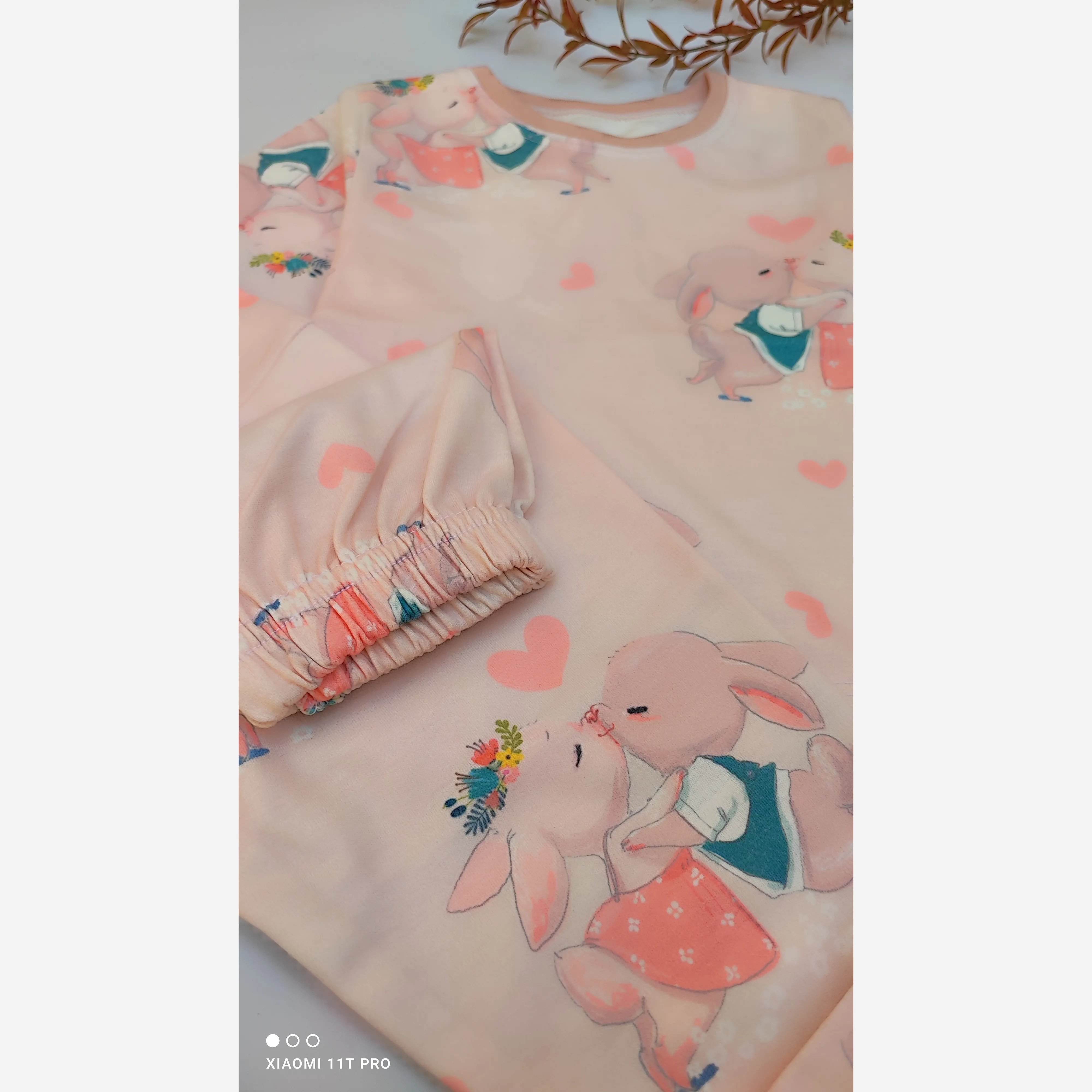 بلوز و شلوار راحتی خرگوش دخترانه سایز 35 و 40 برند sed